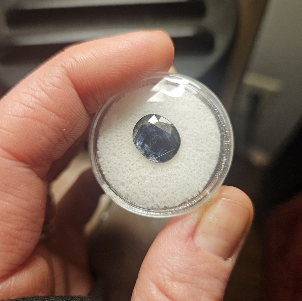 3.9 CT Faceted Oval Earth Mined Sapphire Gemstone Loose Stone